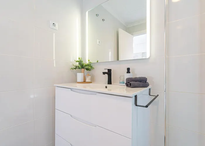 La Mata Nucasa Juan *